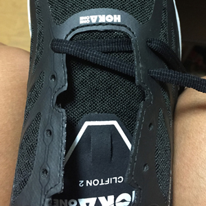HOKA クリフトン2